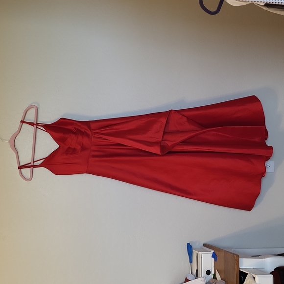 ALYCE PARIS Red Prom Dress Cursty High Slit In Front Double Strap in Back Size 4 - Picture 6 of 17